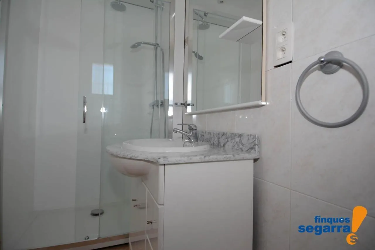 Holiday home Coral Villa Roda de Bera